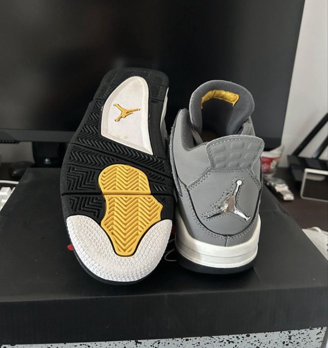 Jordan 4 Cool grey