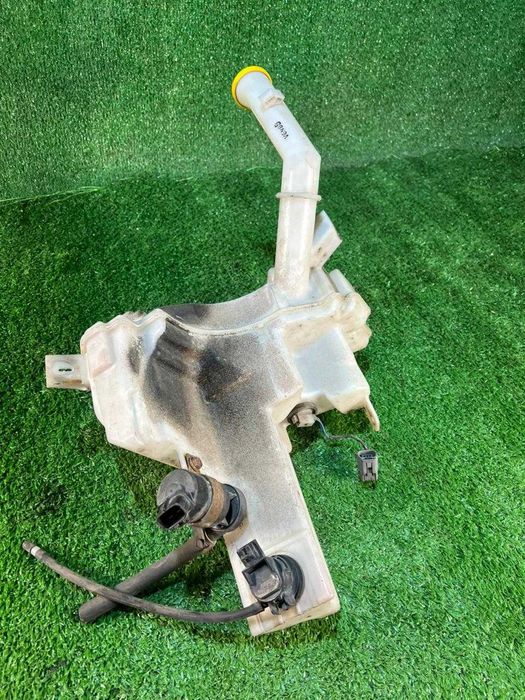 Бачок омывателя Мазда 3 Mazda 3