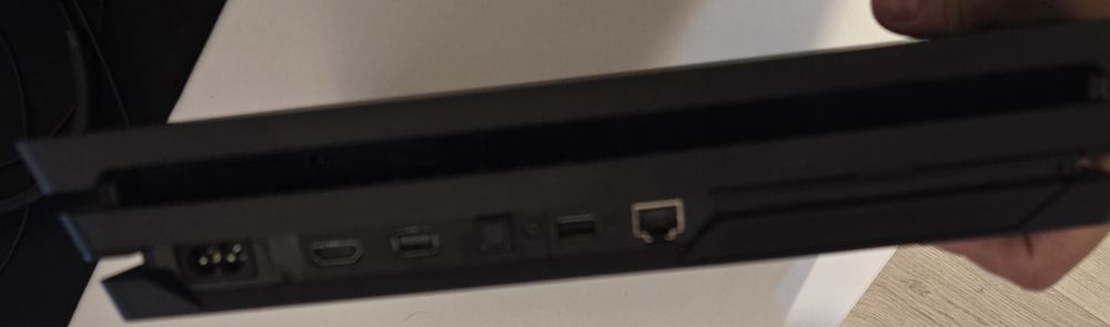 Playstation 4 Pro 1TB