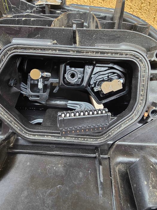 Far bmw seria 3 G20 G21 LCI  full led adaptiv shadow line stanga