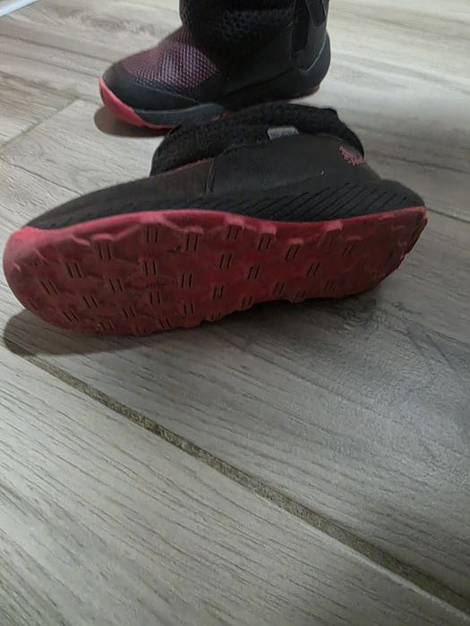 Зимни детски апрески