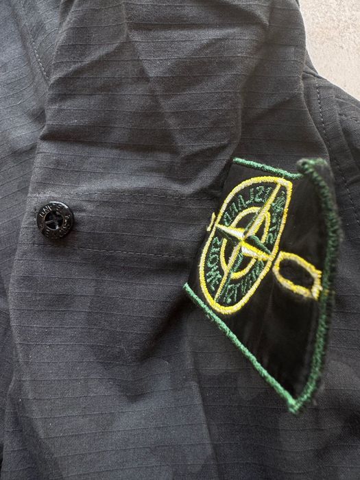 Stone island supreme