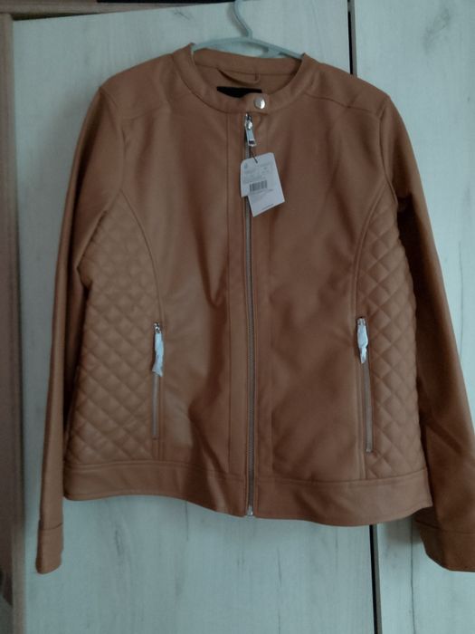 Дамско кожено яке