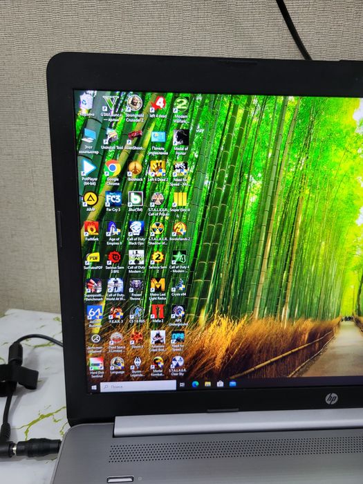 Мощный Ноутбук для игр и работы.