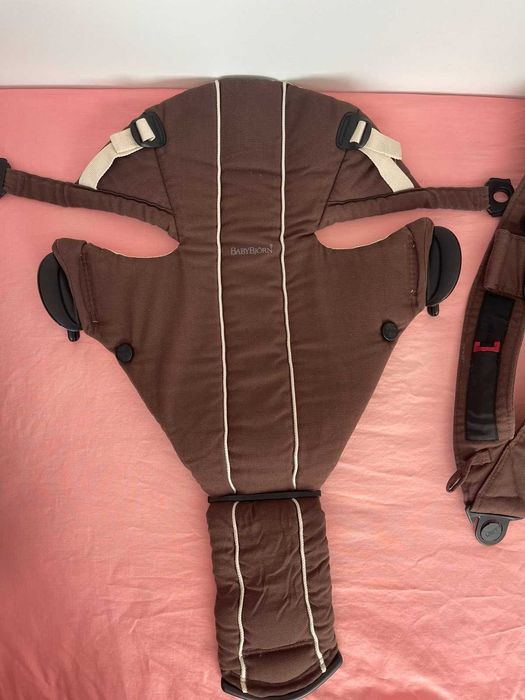 Кенгуру BabyBjörn Original, ергономична раница за носене на бебе от раждането (3,5 кг) до 11-12 кг.