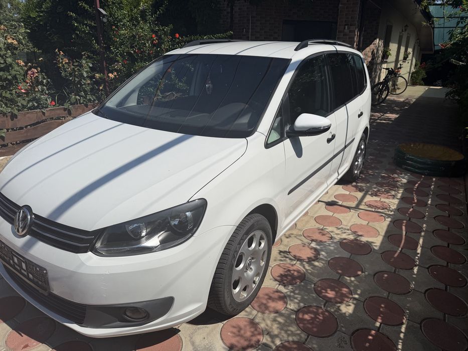 VOLKSWAGEN Touran 2014 — imagine 2