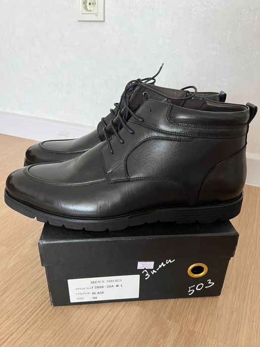 Продам новые зимние ботинки
