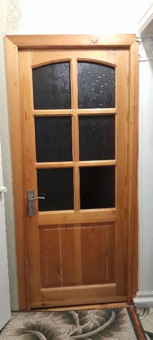 Продается деревянные двери б/у