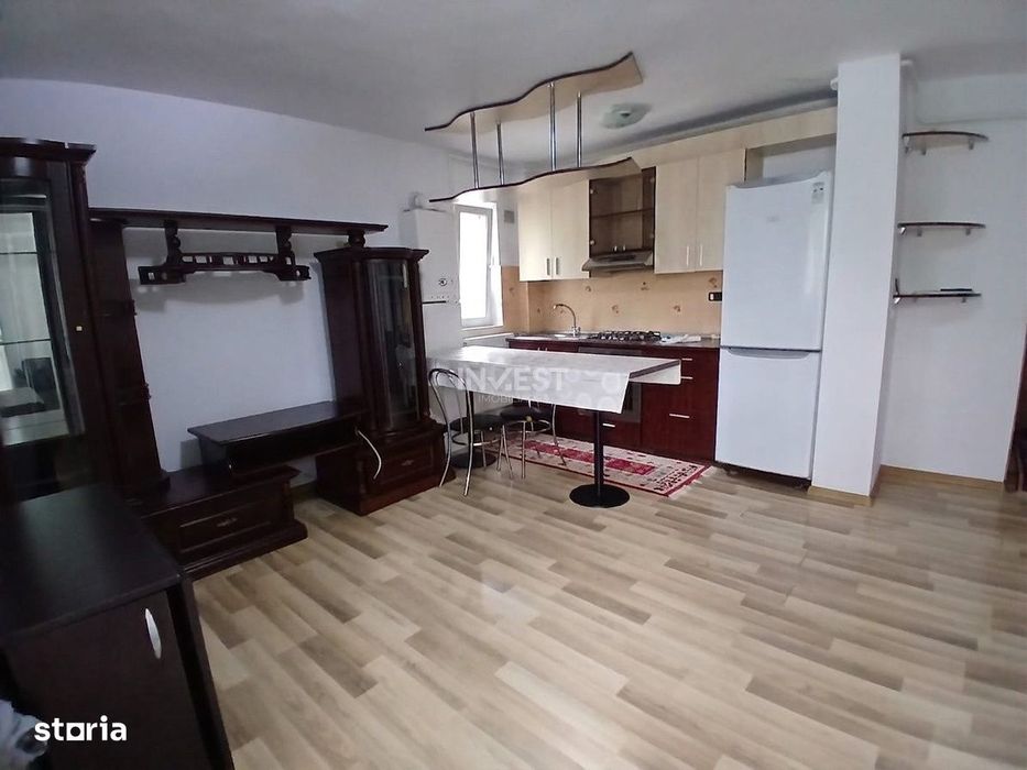 Apartament 3 camere, Pacurari, 400 euro