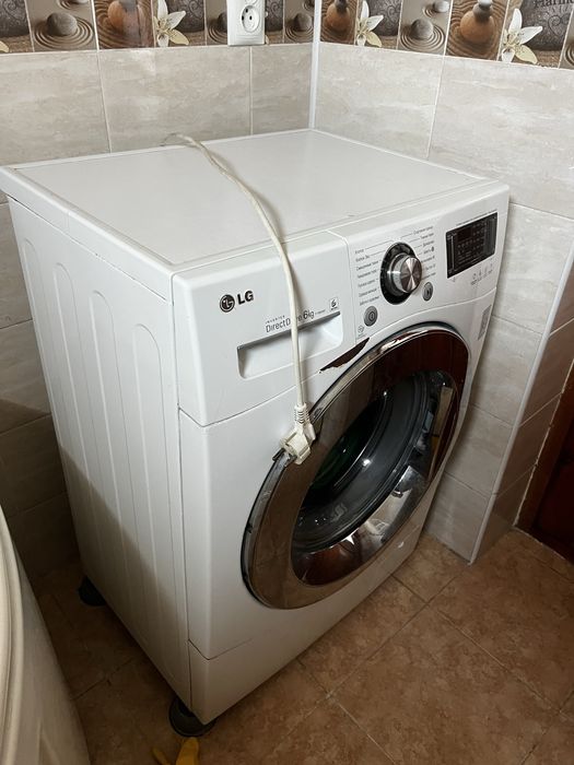 Продам стиральную машину