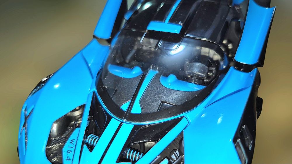 Метален Реалистичен Модел на Bugatti Bolide