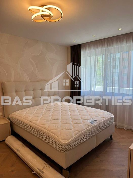 Продава се Тристаен апартамент в София, Дианабад - 84 кв.м за 2216 €/кв.м - Снимка #3