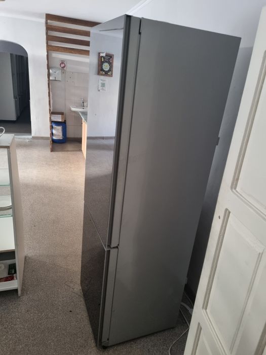 Холодильник в хорошем состоянии