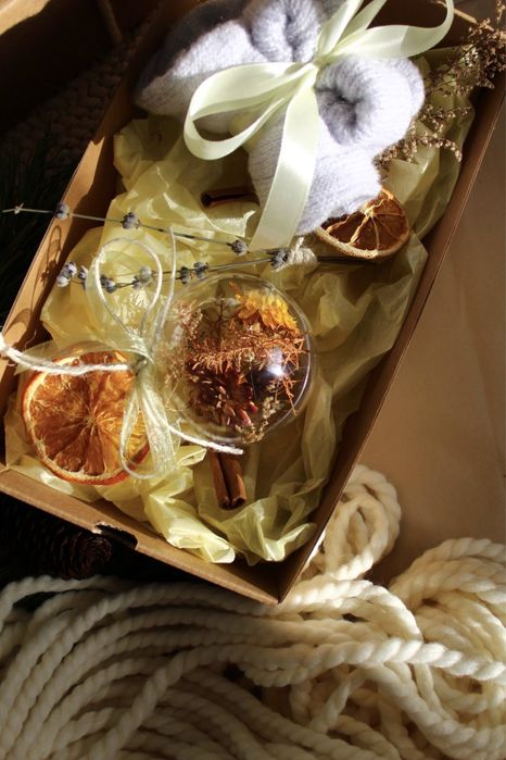 Коледни кутии