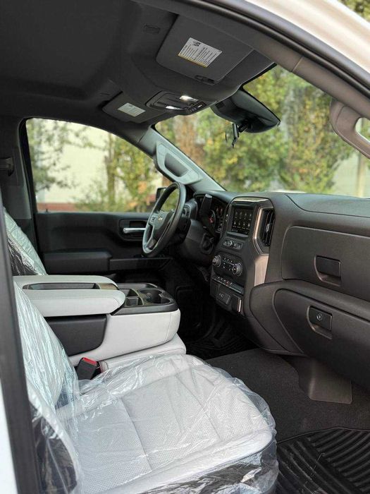 Sotuvda Chevrolet Silverado 4X4 avtomashinamiz