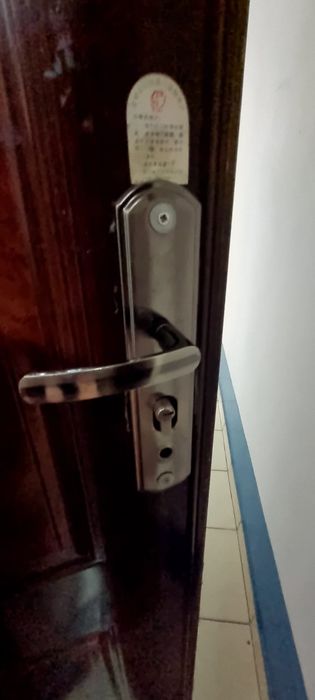 Дверь входная металлическая