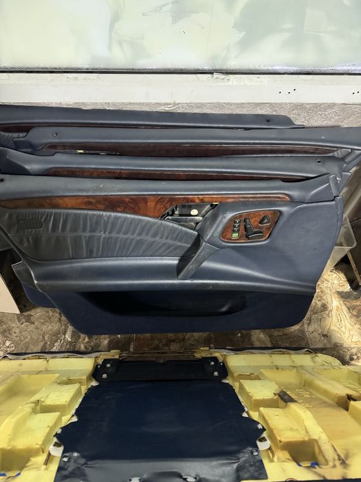 Сидение и карты дверные 210 кузов