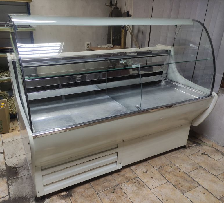 Холодильная ветрина