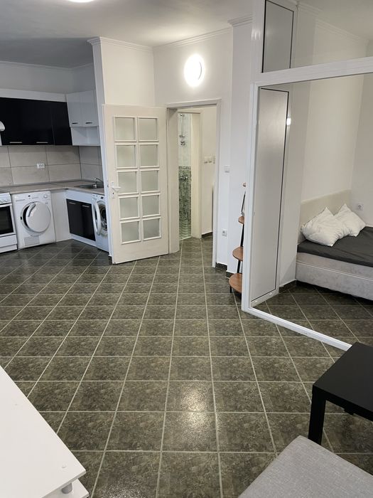 Продава се Двустаен апартамент в София, Гоце Делчев - 45 кв.м за 2223 €/кв.м - Снимка #1