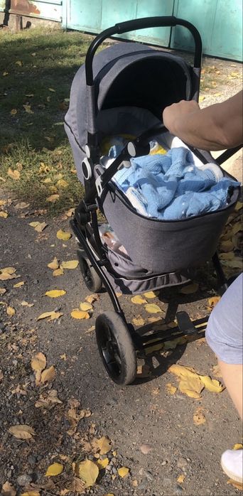 Продам детскую коляску