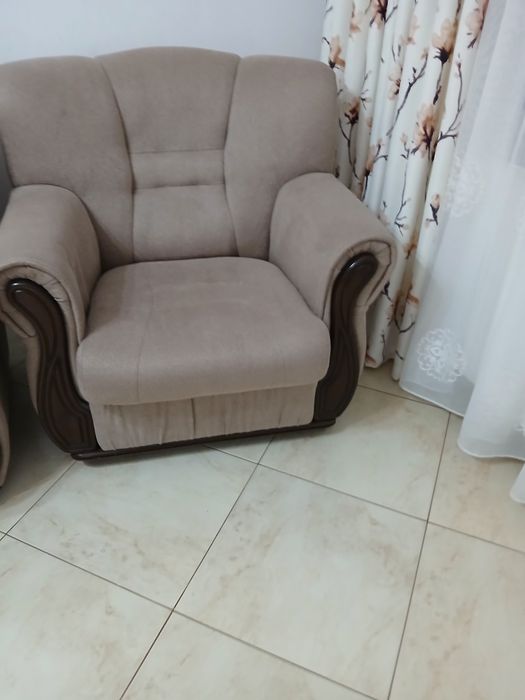 Canapea și 2 fotolii