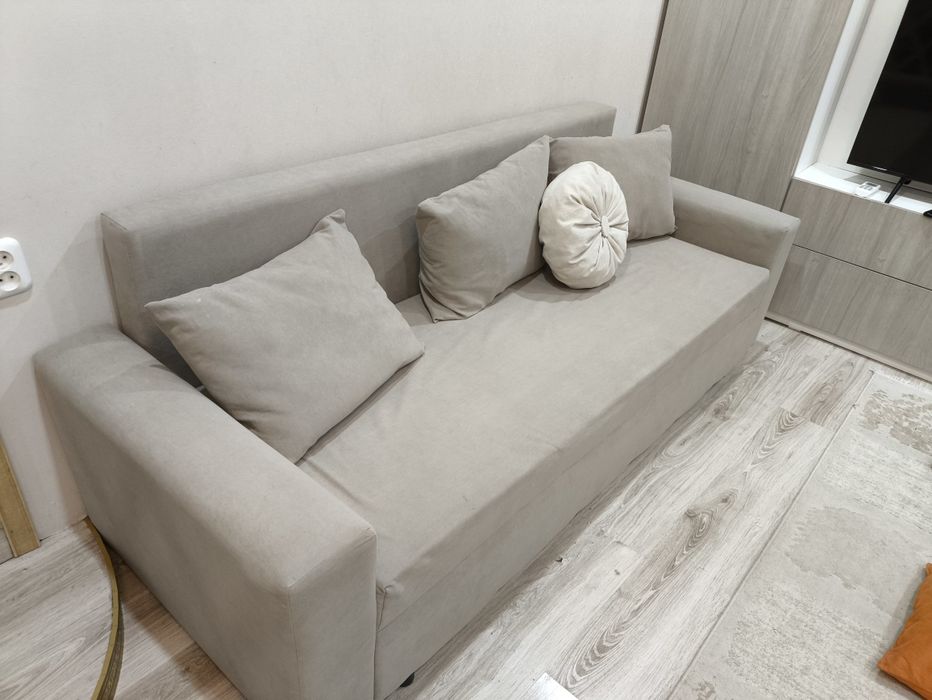 Продам диван состояние нового