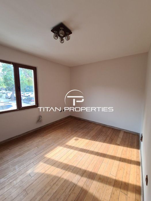 Продава се Тристаен апартамент в Пловдив, Кършияка - 80 кв.м за 1925 €/кв.м - Снимка #5