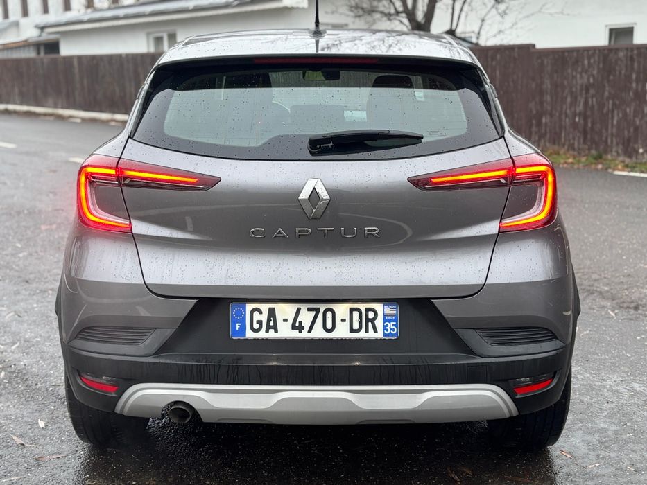 Vand Renault Captur 2021 1.0 benzina