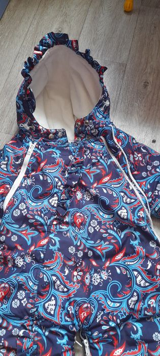 Продам детский зимний комбез для девочки