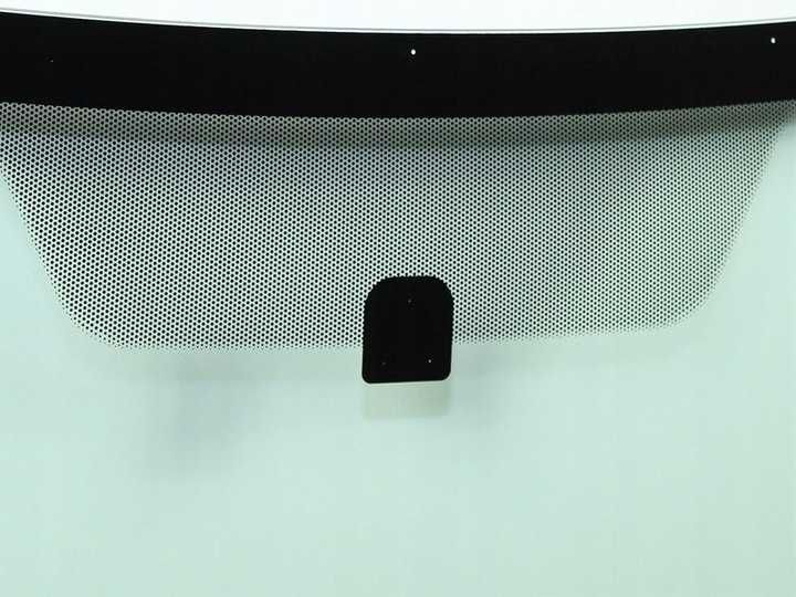 Предно стъкло MITSUBISHI OUTLANDER 2007 - 2012 година