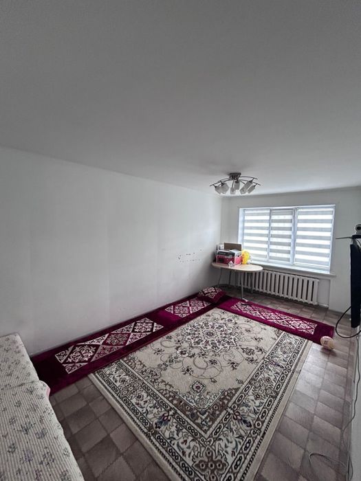 Продам 2-х комнатную квартиру на 8-м микрорайоне