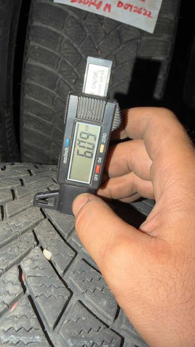 225 45 19 iarna Bridgestone Blizzak LM008 DOT 2622