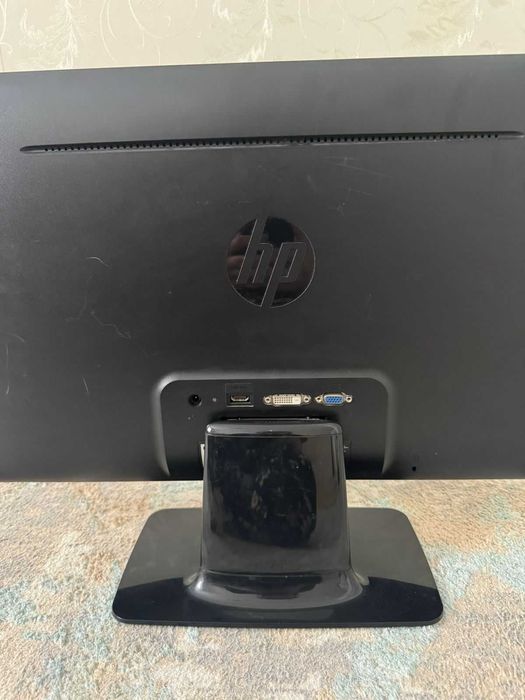 Монитор фирмы hp