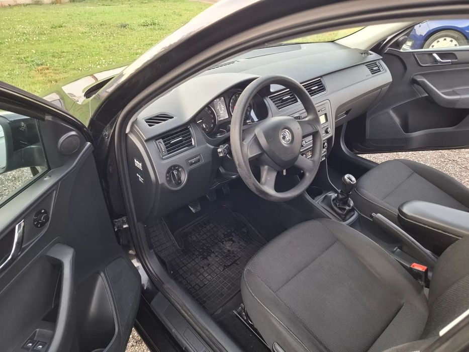 Skoda RAPID Skoda Rapid 1.6TDI an 2013, Posibil vanzarea in RATE