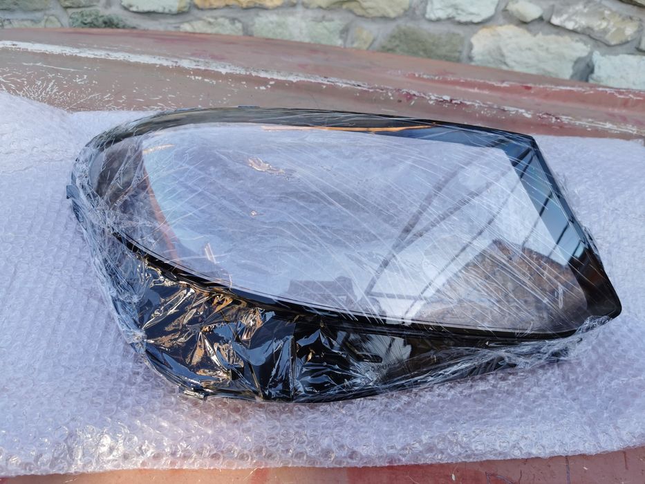 Капак за фар мерцедес w213