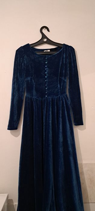 П р о д а а м п л а т ь е