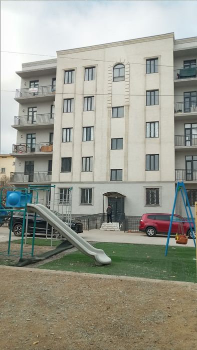 Vakzal yonida 2xonali kvartira sotiladi Boshlang'ich to'lovi