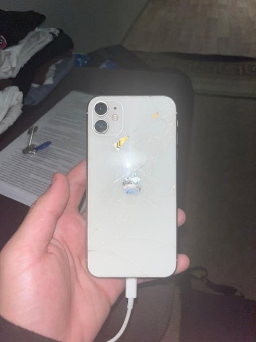 Iphone 11 внутрене идеальное состояние