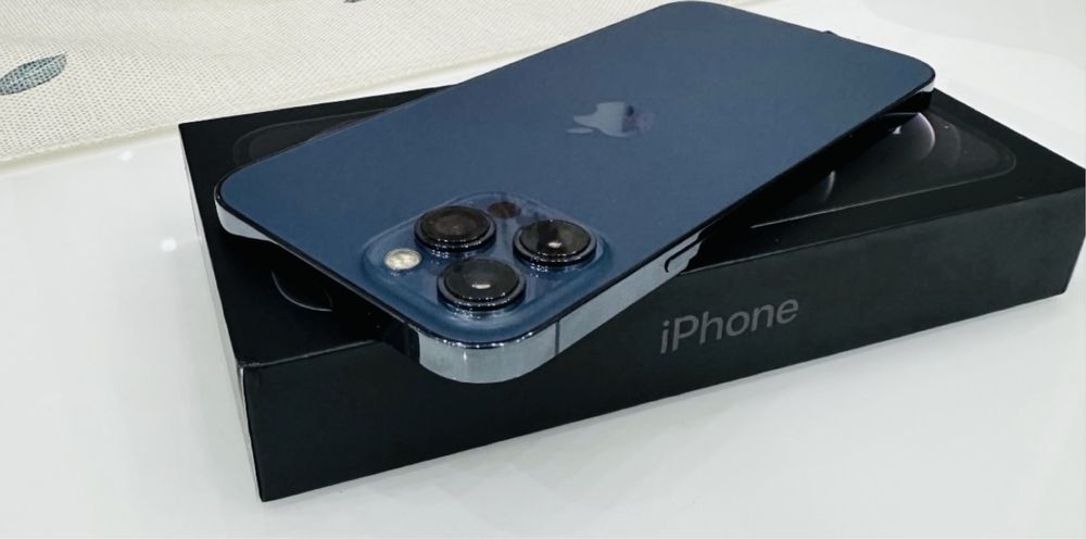 iPhone 12 PRO MAX • 256 GB • 95% Bateria • ca NOU