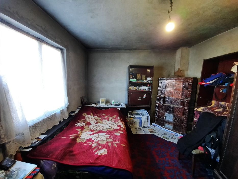 Vând urgent casă din BCA + un autoturism Volkswagen Tuareg 4x4