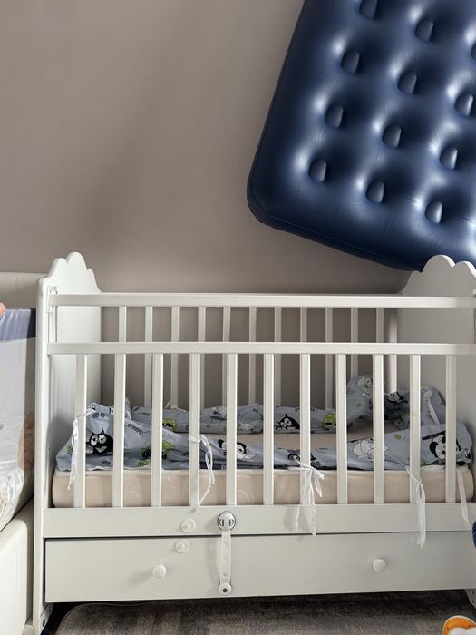 Продам детский манеж.