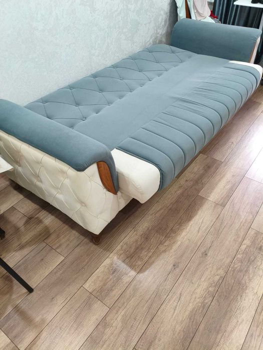 Продам диван б/у в отличном состоянии