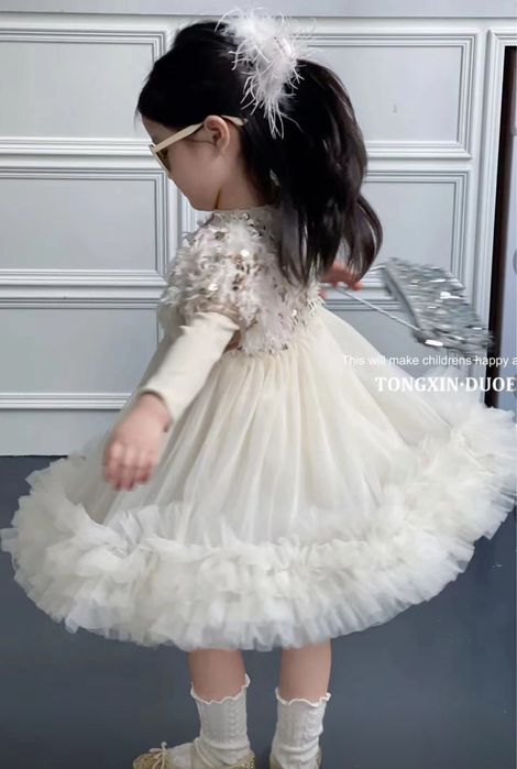 Продам новое платье