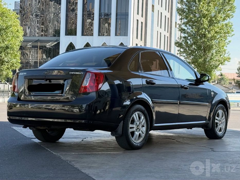 Продается автомобиль Chevrolet Lacetti 1 позиция (MT)