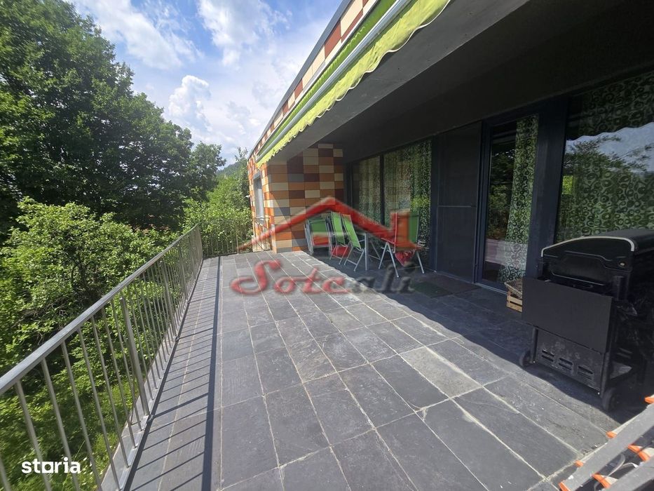 Vila de vanzare in Cornu ( Cornu de Sus) - teren 3300 mp