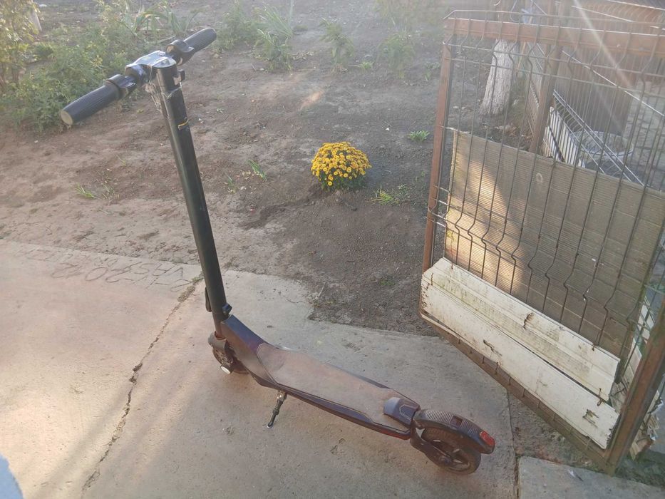 Trotinetă electrică