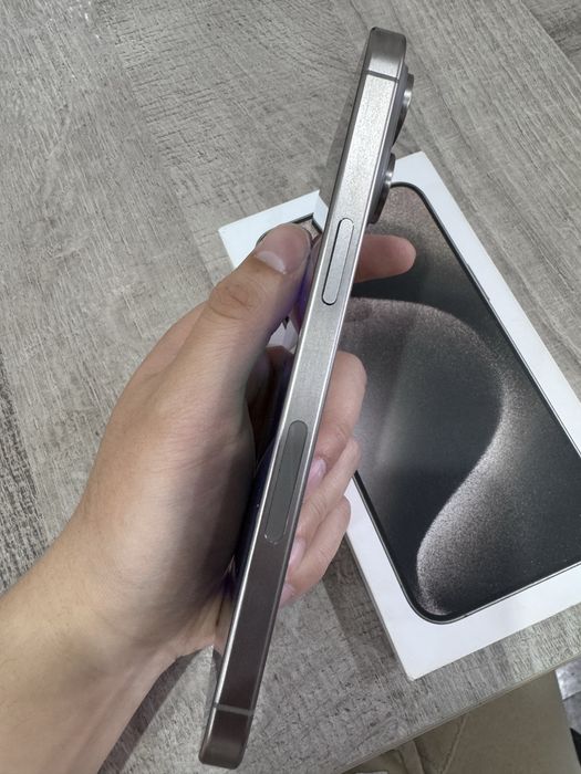 Продам Iphone 15 Pro Max на 256Гб
