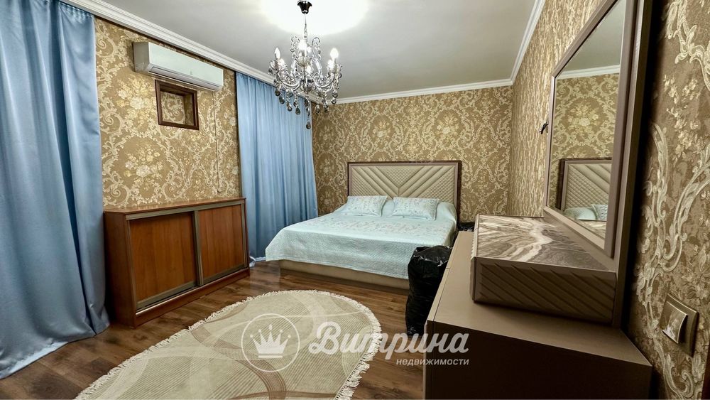 4-х  переделанная в 3-х комнатную , на Максим горьком