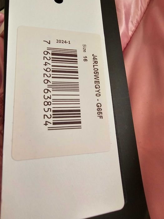 Ново зимно яке Guess XS. (16 годин). Оригинално