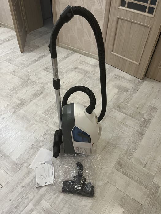 Продаю Пылесос Karcher